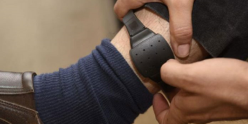 Debuta en Río Cuarto la tobillera electrónica para proteger a una víctima de violencia familiar