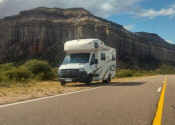 Desde Córdoba, el tour en motorhome que visita viñedos, salinas y parques nacionales