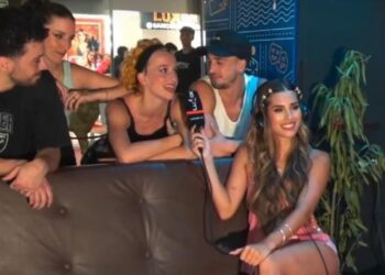 El streaming llegó al teatro cordobés para mostrar el detrás de bambalinas