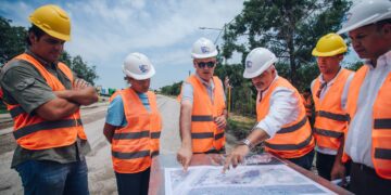 Passerini supervisó una obra de pavimentación