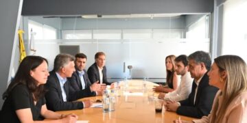 Pese a las agresiones, Macri insiste en acompañar a LLA