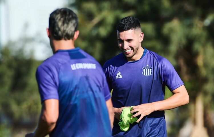 Bustos regresó de su préstamo en San Lorenzo y ya entrena en el CARD.