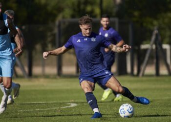 Talleres y Racing empataron 1-1 en el CARD