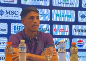 Mosqueira habló como jugador de Talleres y dijo estar “a disposición” del DT