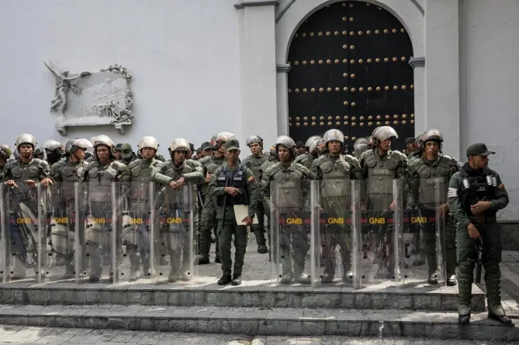 Nicolás Maduro cuenta todavía con el apoyo de los militares en Venezuela.