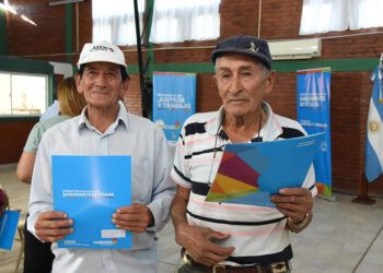 Cientos de familias regularizaron sus terrenos