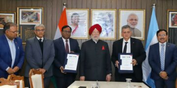 YPF firmó un mega acuerdo para exportar gas a India