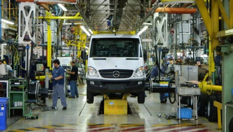 Mercedes Benz pasó a manos de un grupo argentino en el país.