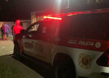 Un hombre murió por inhalar pegamento durante la instalación de una alfombra