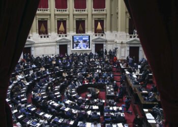 El oficialismo anunció que pondrá la firma a un dictamen para suspender las Paso