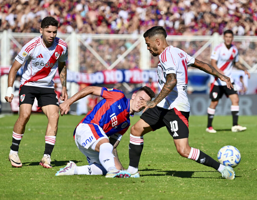 River y San Lorenzo empataron en un clásico intenso por el Torneo Apertura