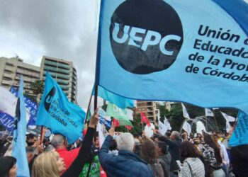 Primera reunión paritaria entre UEPC y la Provincia