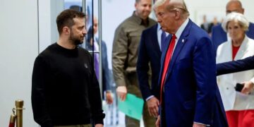 Trump llamó «dictador» al presidente de Ucrania y arremetió contra Biden