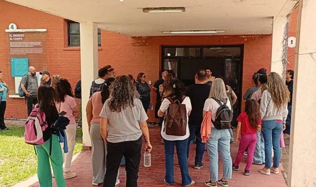 UEPC Capital denunció que el 71% de los docentes son pobres