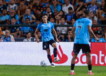 Belgrano fue goleado 3 a 0 y la gente explotó