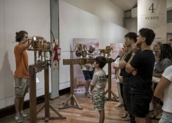 Un viaje al universo de Da Vinci y sus inventos en el Museo de Ciencias Naturales