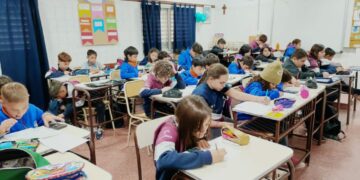 Se redujo la deserción escolar pero preocupa el abandono en tercer y cuarto año del secundario