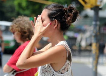 Este lunes, Córdoba sigue bajo temperaturas extremas, con máximas de más de 40°C.