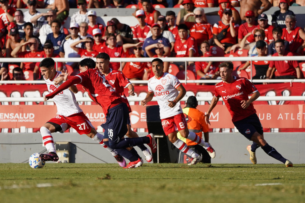 Instituto cayó 2 a 0 ante Independiente en Avellaneda