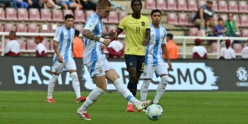 La Selección Argentina empató con Ecuador y se clasificó a la Fase Final en el segundo lugar del Grupo B