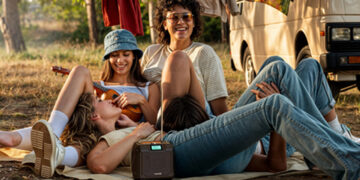 Volver al futuro: parlante Bluetooth con radio AM/FM