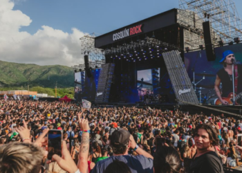 Revisa el lineup de artistas y selecciona tus favoritos de  este Cosquin Rock 2025
