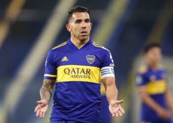 Tevez evitó pegarle a la dirigencia de Boca, pero aseguró que no ve bien al club