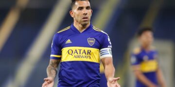 Tevez evitó pegarle a la dirigencia de Boca, pero aseguró que no ve bien al club
