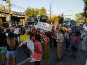 Vecinos de Villa Allende vuelven a movilizarse contra el proyecto de cerramiento de calles