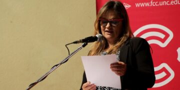 La gestión de Mariela Parisi, decana de  Comunicación, en el centro del debate