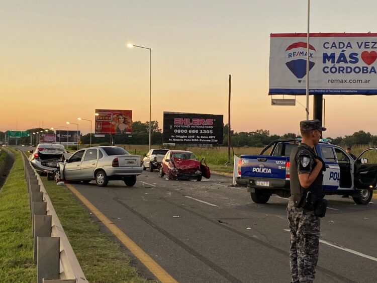 Reducción de calzada por siniestro a primeras horas de la mañana.