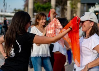 Fin de semana de feria, gastronomía, rock y folklore en el Paseo Suquía