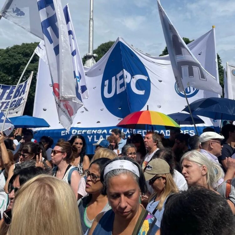 Una delegación de UEPC participó de la marcha central en Buenos Aires.