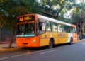 Con el inicio del ciclo lectivo, este lunes aumenta la frecuencia de colectivos en las calles