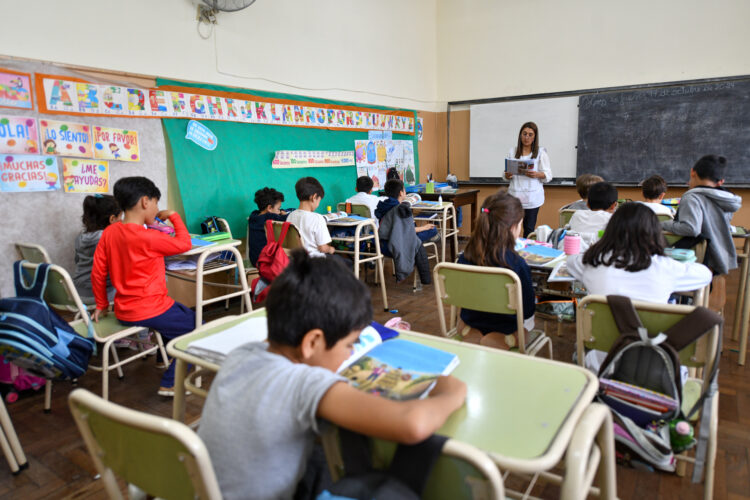 Los datos surgen del informe “Calendarios escolares 2025”, del Observatorio de Argentinos por la Educación.