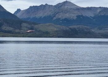 Turistas aseguran haber visto un OVNI en el Canal de Beagle, pero un experto lo puso en duda