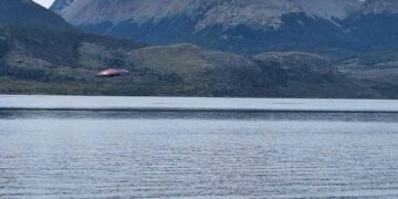 Turistas aseguran haber visto un OVNI en el Canal de Beagle, pero un experto lo puso en duda