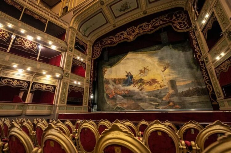 Teatro del Libertador General San Martín.