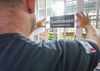 Clausuraron cinco comercios que no cumplían con las normas de eliminación de residuos