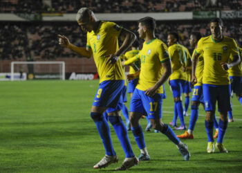 Brasil se presenta con ausencias claves