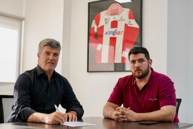 Bessone, mánager de la Gloria, junto al presidente Juan Manuel Cavagliatto.