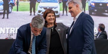 Patricia Bullrich en Córdoba: presentó la Ley Anti Barras