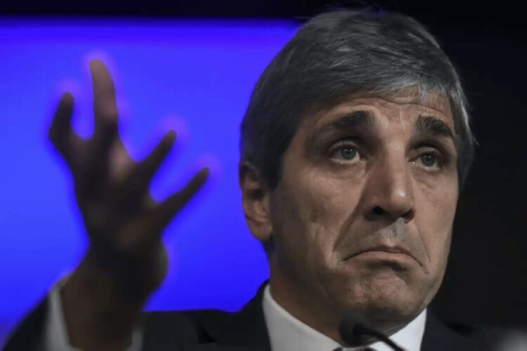 El ministro de Economía, Luis Caputo.