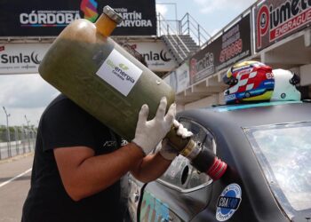 Biocombustible cordobés para el Turismo Carretera 2000