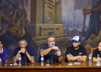 La CGT convocó a un paro nacional para el 10 de abril y advirtió: «No se levanta»