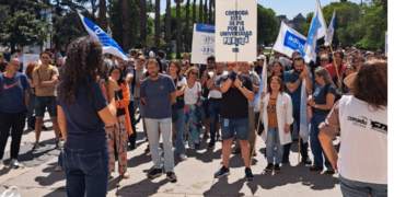 Adiuc denuncia el derrumbe del presupuesto universitario