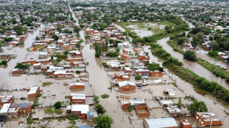 Una de las imágenes más impactantes de las inundaciones en Bahía Blanca.