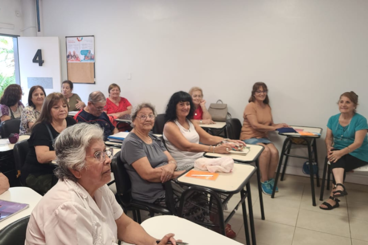 La Provincia cuenta con 240 Centros Educativos de Primaria (CENPAs y Escuelas Nocturnas) y 490 Centros Educativos de Secundaria (CENMAs).