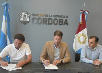 El Gobierno provincial firmó el acuerdo salarial docente