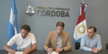 El Gobierno provincial firmó el acuerdo salarial docente